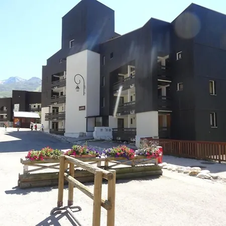 Renove 2 Pieces, 4 Pers, Wifi, Pied Des Pistes, A Proximite Commerces - Fr-1-178-125 Apartment